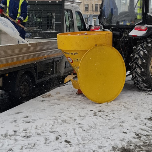 Intervenții pentru deszăpezire în Galați