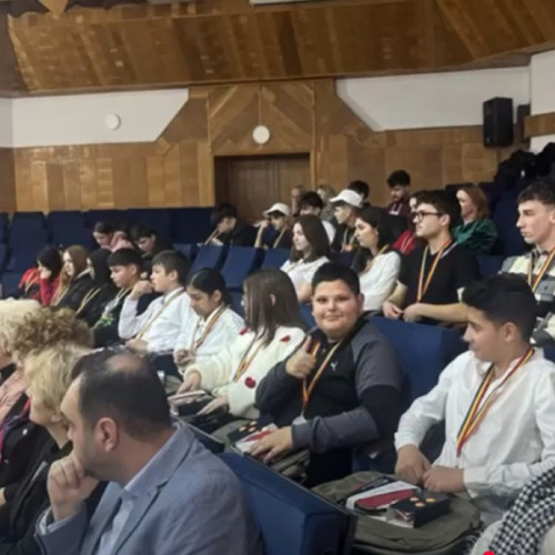 Premiile obținute de elevii de la Colegiul Național &quot;Vasile Alecsandri&quot; la concursul național &quot;Vocea ta e soluția&quot;