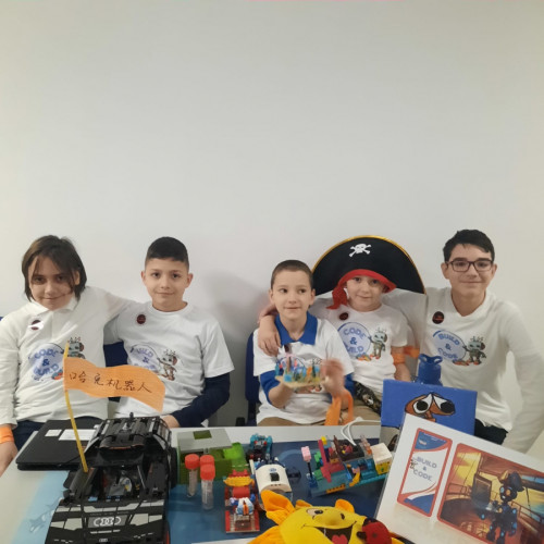 Elevii Școlii Gimnaziale Nr. 26 Galați au participat la concursul de robotică &quot;First Lego League&quot;