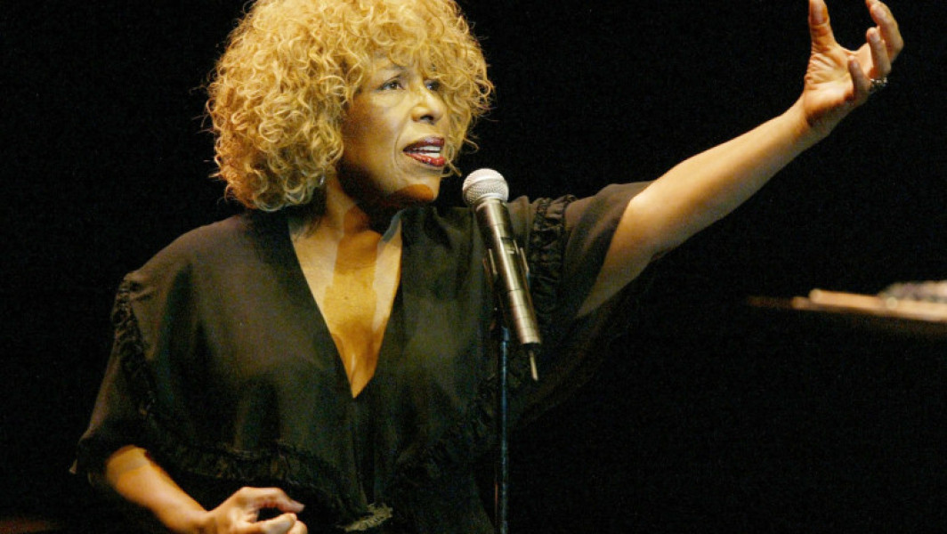Moartea artistei R&B Roberta Flack la 88 de ani