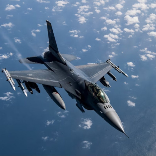 Zboruri supersonice cu avioane F-16, efectuate de Forțele Aeriene Române