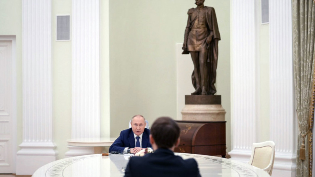 Putin reacționează la discursul lui Macron despre amenințarea Rusiei