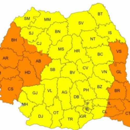 Avertizări de vreme severă în 14 județe din România