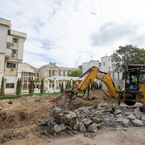 Nouă parcare în centrul Galațiului, după demolarea garajelor
