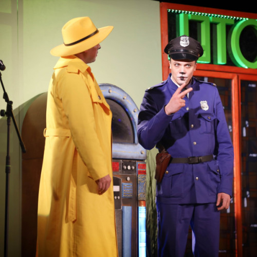 Galați: Comedie polițistă &quot;Detectivi pe portativ&quot; la Casa de Cultură