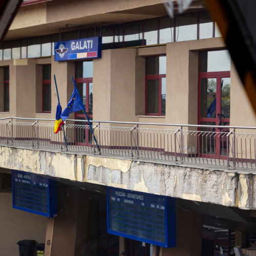 CFR Călători lansează programul estival de trenuri „Trenurile Soarelui” până pe 7 septembrie 2025, potrivit site-ului viata-libera.ro. Astfel, turiștii pot călători zilnic cu 54 de trenuri directe, dintre care 32 sunt suplimentare față de programul obișnuit, pentru a lega principalele orașe din țară de stațiunile de la Marea Neagră.
