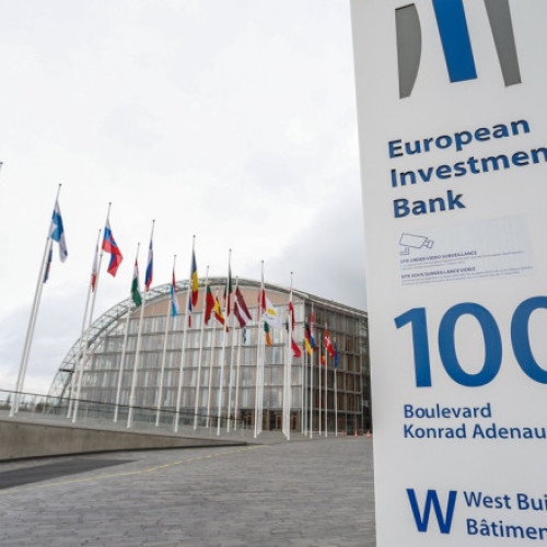 Guvernele UE vor să mărească finanțarea pentru Banca Europeană de Investiții și industria apărării