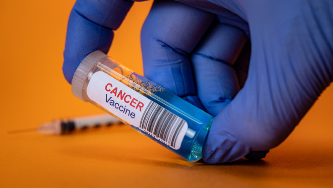 Omenirea, mai aproape de realizarea unui vaccin universal împotriva cancerului