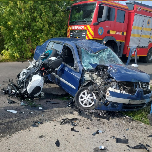 Accident rutier între Cosoba și Brezoaele: motociclist decedat și tânăr șofer rănit