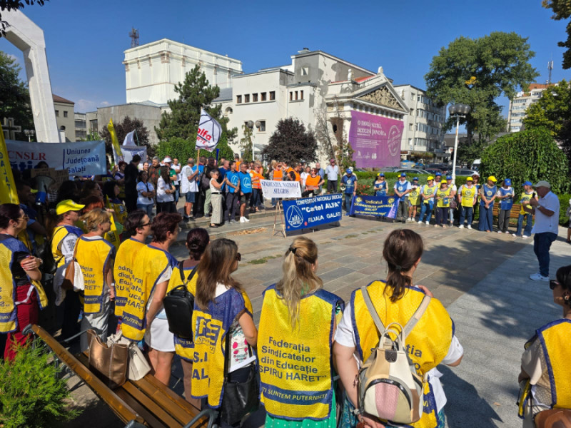 Proteste la Galați: sindicaliști cer demisia guvernului și avertizează asupra măsurilor de austeritate