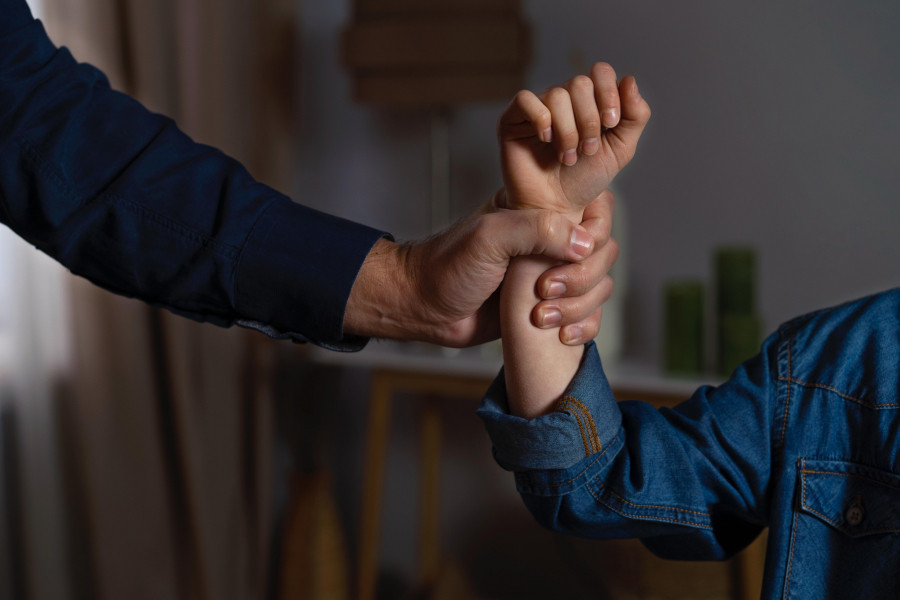 Conflicte duse la nivel de teroare într-o familie gălățeană. Când ordinul de protecție e insuficient Scris de Mariana Constandache Duminică, 14 Septembrie 2025 17:00