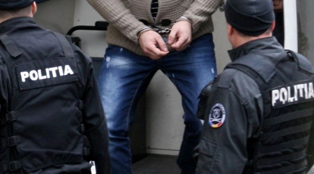 Un tânăr de 22 de ani, prins după 13 furturi în municipiul Galați