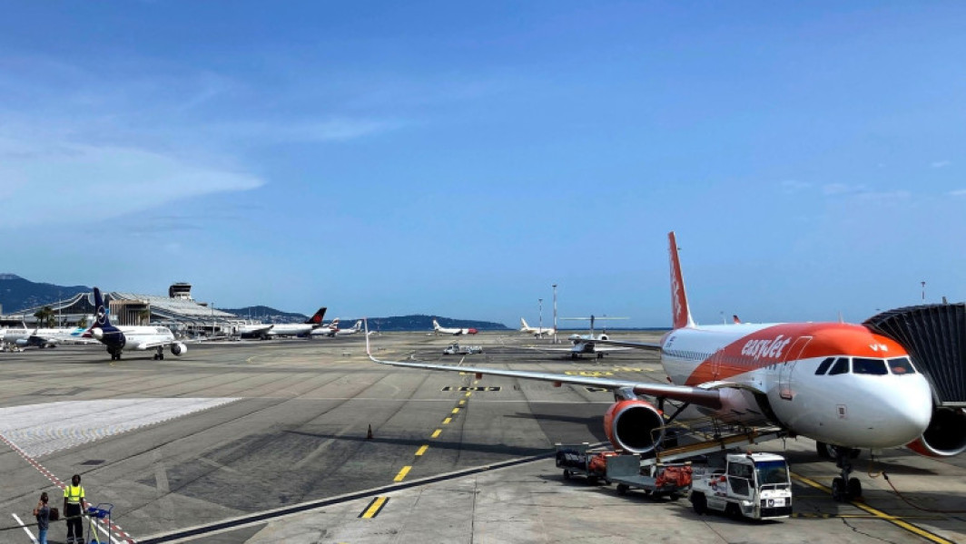 Incident grav pe aeroportul din Nisa: Airbus A320 evită coliziunea în ultima clipă