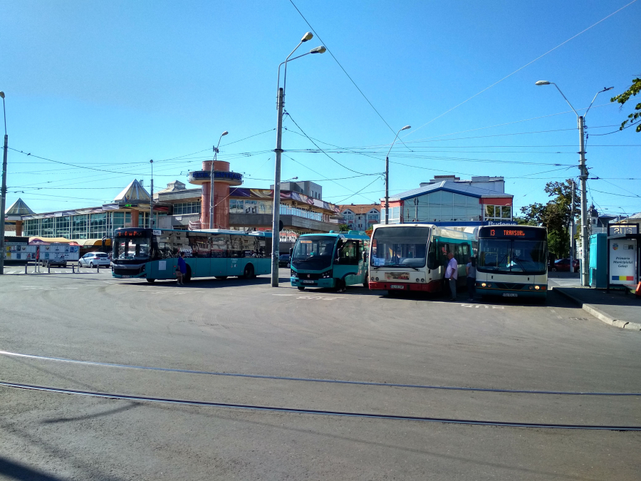 Posibile întârzieri pe traseele Transurb din zona Pieței Centrale