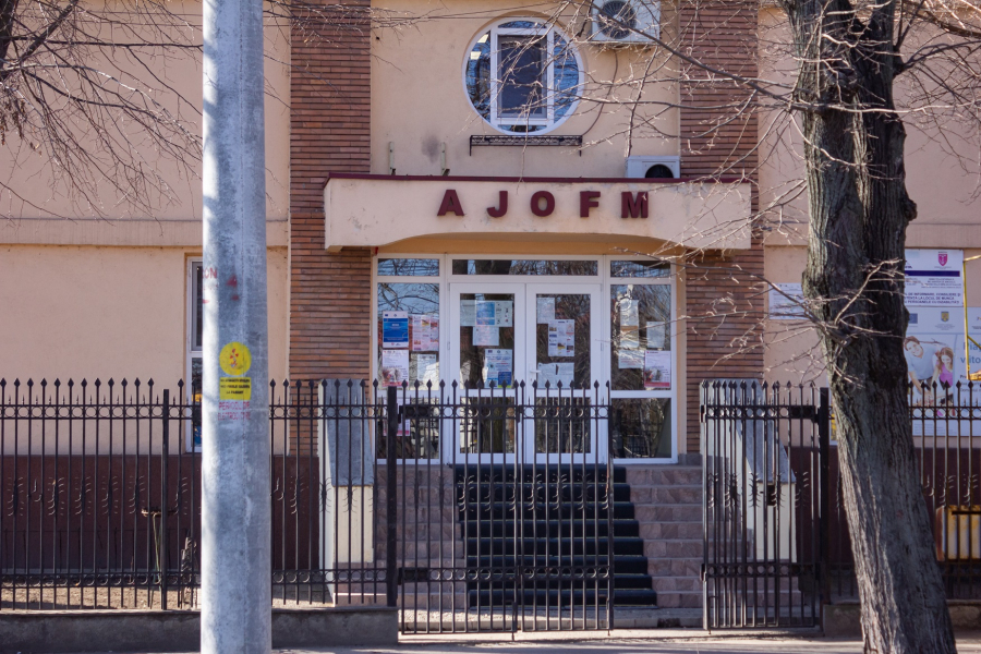 Universitatea Danubius din Galați oferă un post de director de departament