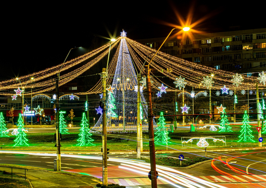 Primăria Galaţi cumpără reţea de alimentare pentru iluminatul festiv de sărbători