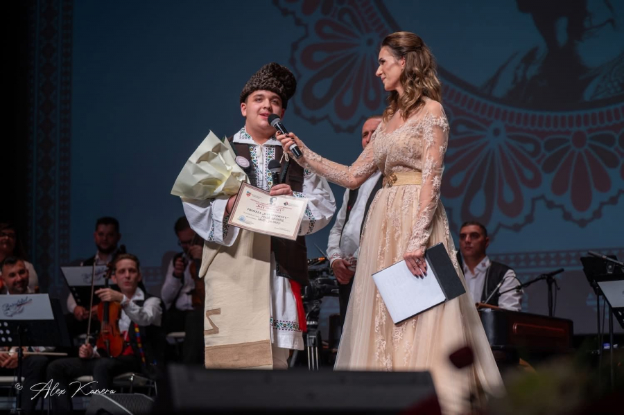 Gălăţeanul Grigorie Moisă câştigă trofeul festivalului „Dan Moisescu”