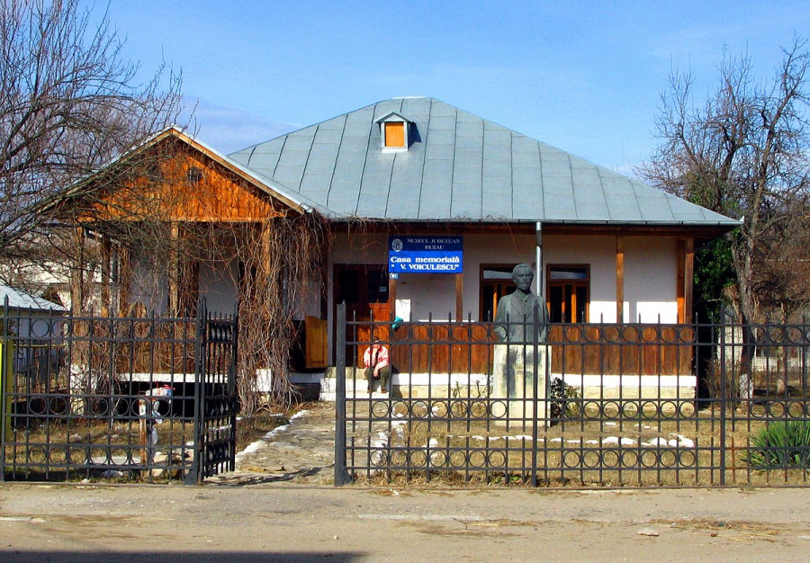 Tânărul Matteo-Andrei Huian, premiat la concursul literar „Vasile Voiculescu” de la Buzău