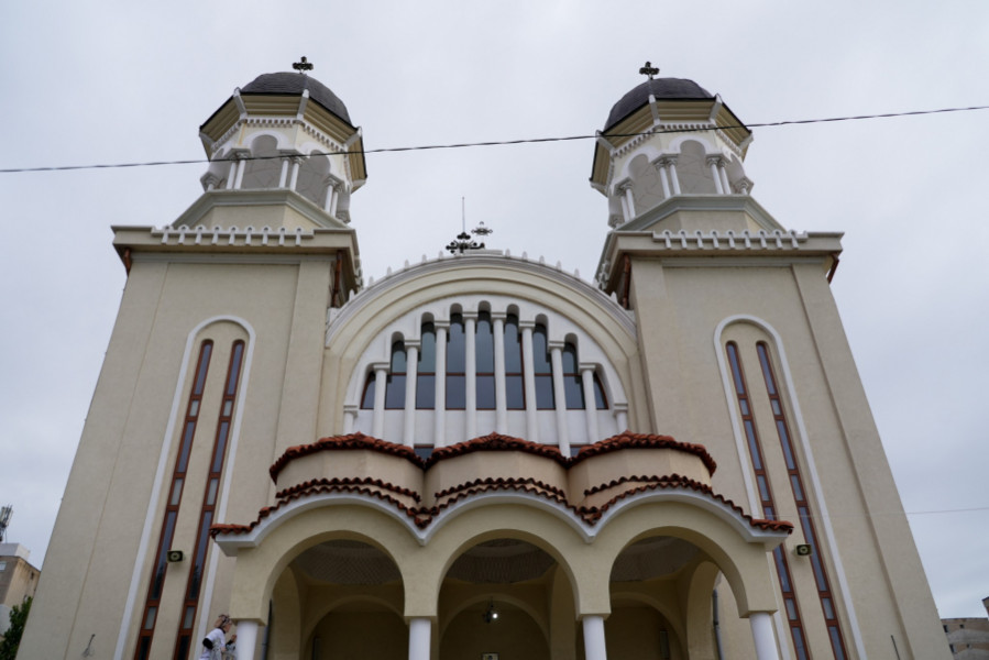Gălățenii sărbătoresc Sfânta Cuvioasă Parascheva, ocrotitoarea Moldovei