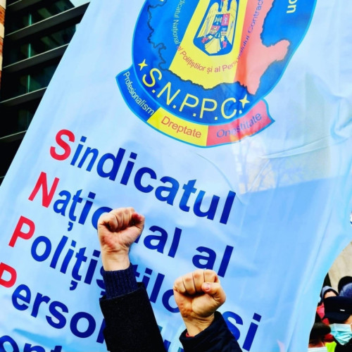 Polițiștii și sindicaliștii vor protesta în Piața Victoriei pentru drepturi salariale