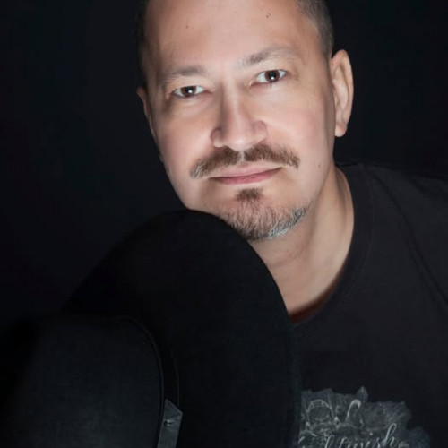 Andrei Velea își lansează noul thriller psihologic „fără ştirea ei” la Humanitas Galați