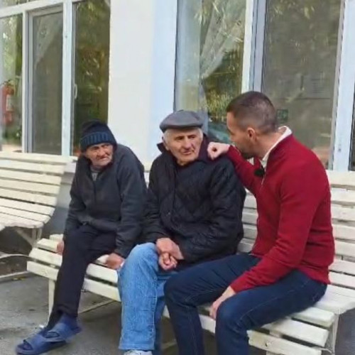 Voluntarii fundației Fapte Bune au adus bucurie seniorilor din căminul Ștefan cel Mare Galați